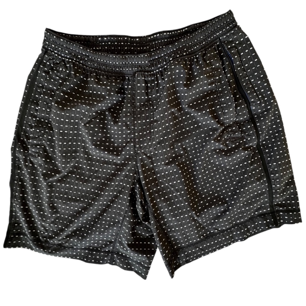 Performance-Driven Athleisure, LULULEMON Pace Breaker Lined Short 9" Sz Medium